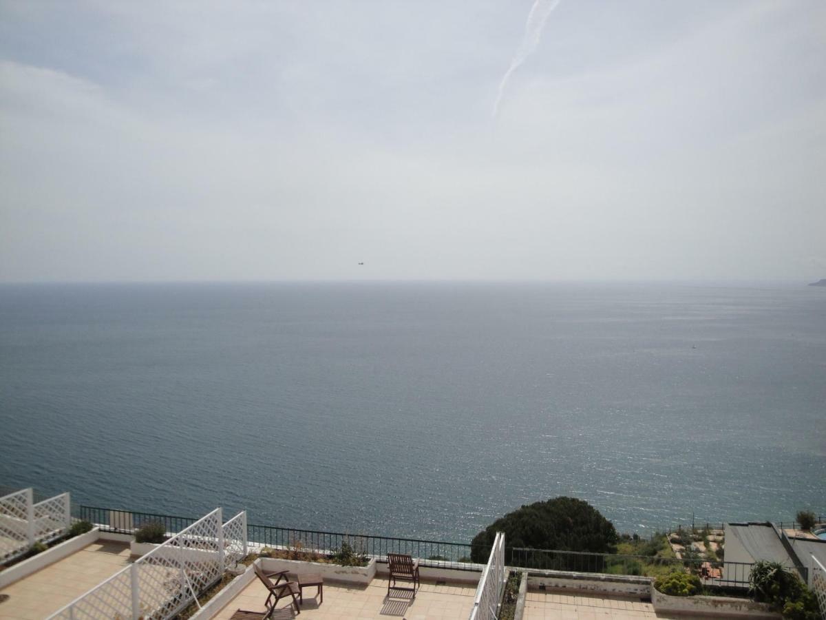 To See The Sea Apartment Sesimbra Bagian luar foto