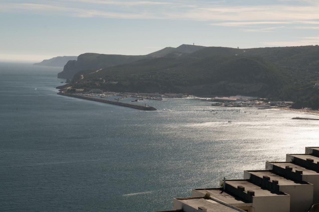 To See The Sea Apartment Sesimbra Bagian luar foto